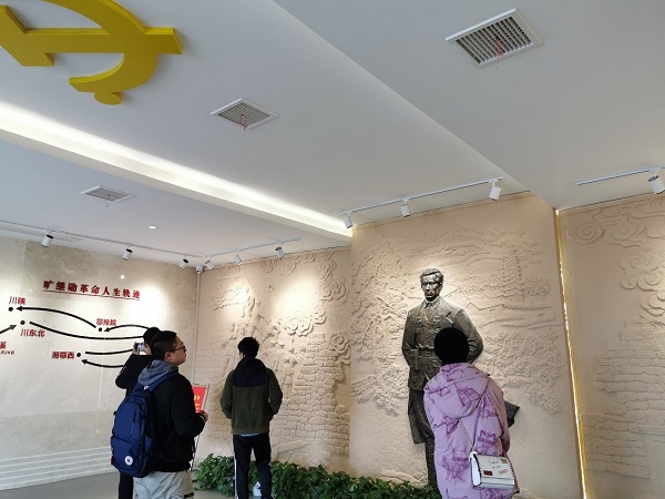 1582621027435067919.jpg 2.jpg