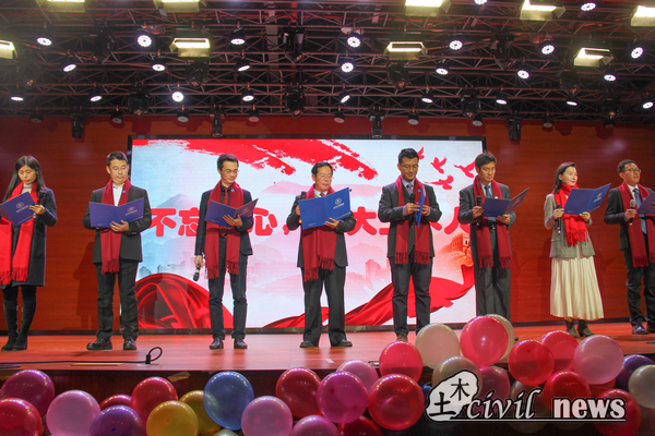 1575184297278015035.jpg 12.jpg